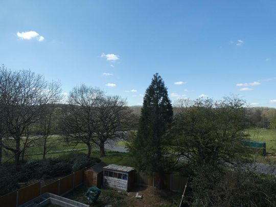 4 bedroom terraced house to rent - Photo 1