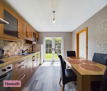 6 Mahon Court, - Photo 2