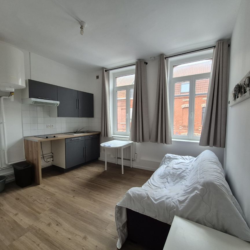 Location Appartement 1 pièce 16m² ROUBAIX 59100 - Photo 1