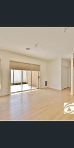 Comfortable Unit, Convenient Location - Photo 4