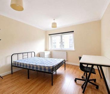 Southcombe Walk, Hulme, M15 - Photo 4