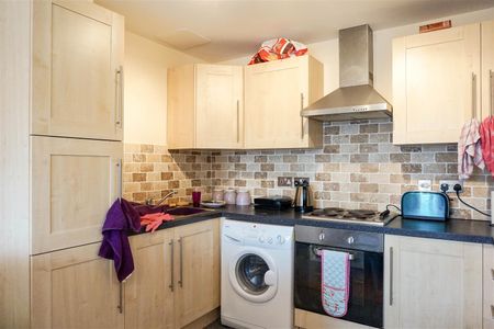 Flat 13, 10 Broomfield Cres, Headingley, Leeds, LS6 3DD - Photo 4