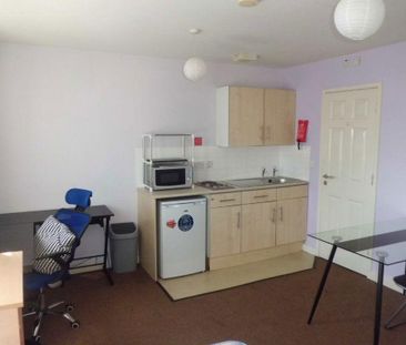 Studio to rent - Photo 4