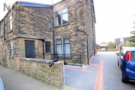 Room 5, Rosemont Road, Bramley, Leeds, LS13 3PP. - Photo 3