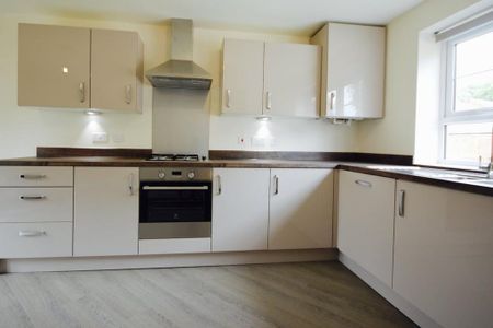 3 bedroom detached house to rent - Photo 4