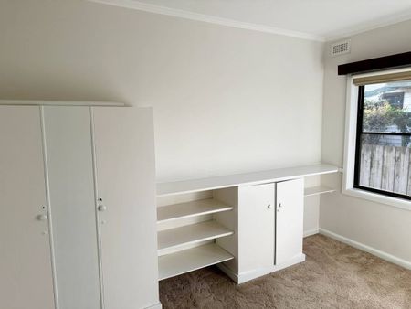 Neat Home In Perfect Location - Photo 2