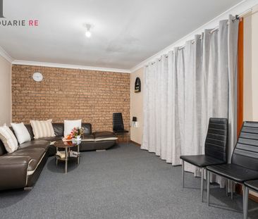 3/144 Macquarie Avenue, Campbelltown, NSW 2560 - Photo 1
