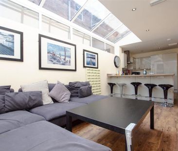 6 bedroom house to rent - Photo 1