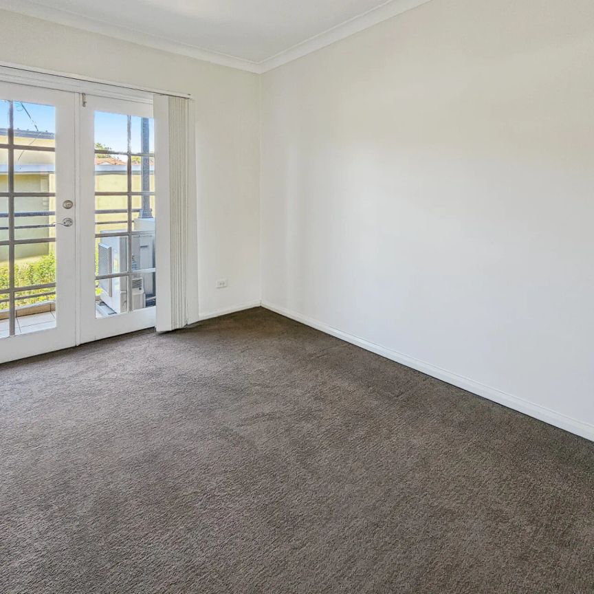 2/10-12 Campbell Street, - Photo 1