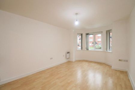 2 bedroom flat to rent - Photo 2