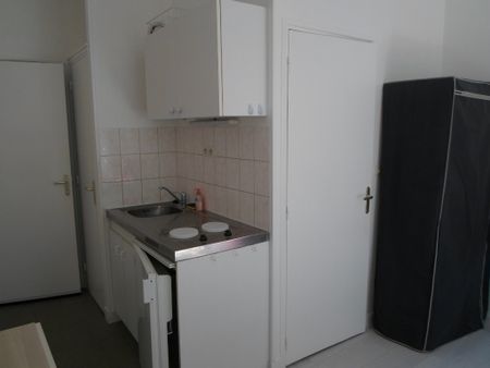 Location Appartement 1 pièce 19m² ROUEN 76000 - Photo 4