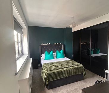 2 Bed End Terrace, Capstone Road, BR1 - Photo 6