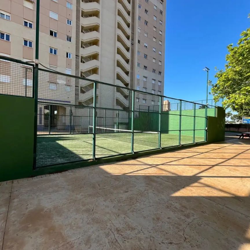 El Campello - Photo 1