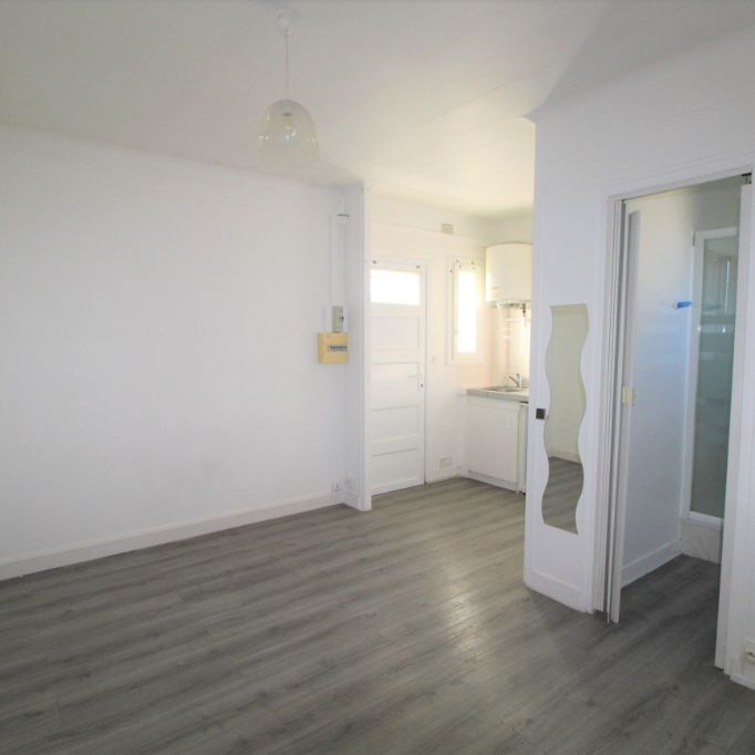 CLAMART – STUDIO 18,35M² - Photo 1