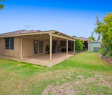 LARGE FAMILY HOME IN LEEMING HIGH SCHOOL ZONE! - Photo 3