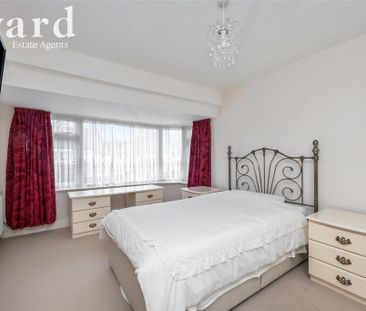 3 bedroom semi-detached bungalow to rent - Photo 6
