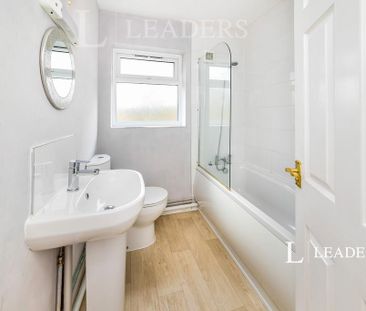 1 bedroom flat to rent - Photo 6