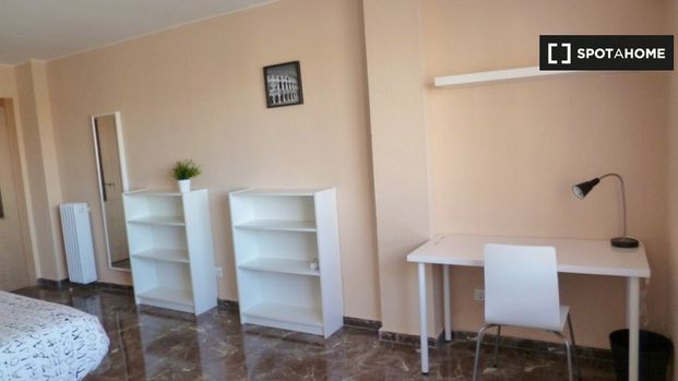 zaragoza, Aragon 50010 - Photo 1