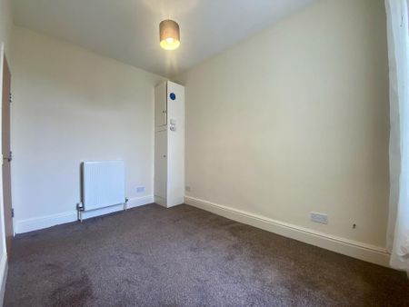 2 bedroom property to rent - Photo 4