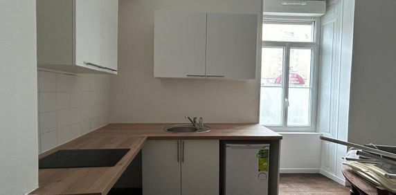 Location Appartement 1 pièce 25m² ANGERS 49100 - Photo 2