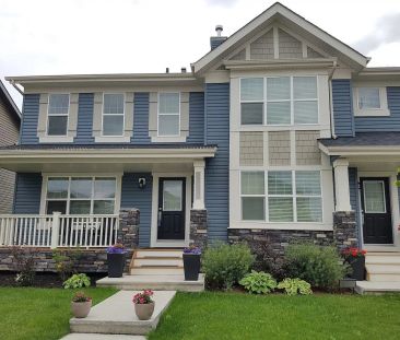 IMMACULATE DUPLEX IN GLENRIDDING WINDERMERE — 2 Bedrooms+ Den Duplex - Photo 1