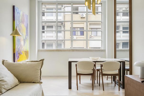 1 Bedroom Apartment with parking, Avenida da Liberdade, Lisboa - Photo 1