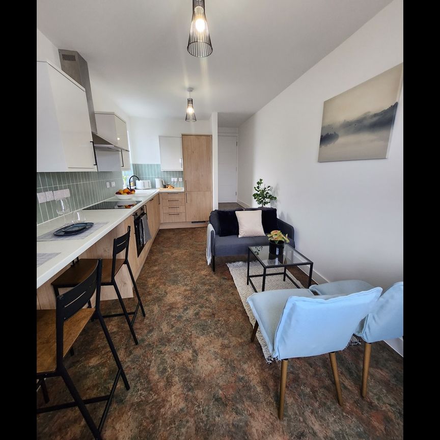 Room in a Shared House, Bath Road, BS4 - Photo 1