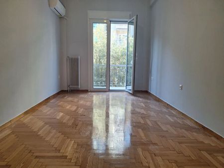 Διαμέρισμα για ενοικίαση Κέντρο (Νέα Σμύρνη) - Φωτογραφία 2