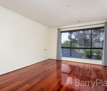 Sanctuary lakes oasis awaits you! - Photo 4