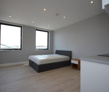 Studio to rent - Photo 5