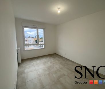 T4 AVEC LOGGIA + PARKINGS - Photo 4