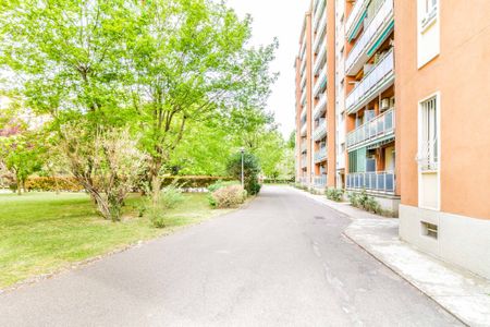 Wonderful single room with balcony in Via Degli Astri - Inganni - Photo 5