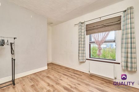 2 bedroom terraced house to rent - Photo 4