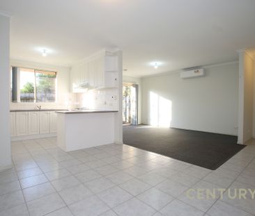 Neat 3 Bedroom Unit - Photo 4