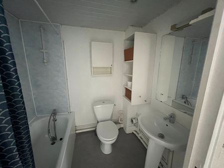 Location Appartement 1 pièce 26m² LILLE 59000 - Photo 5