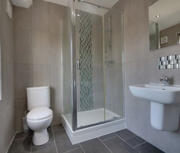 Lower Addiscombe Road, Addiscombe, Croydon, CR0 - Photo 6