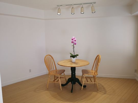 For Lease - 456 College Street Unit# 404, Toronto, Ontario - Photo 1