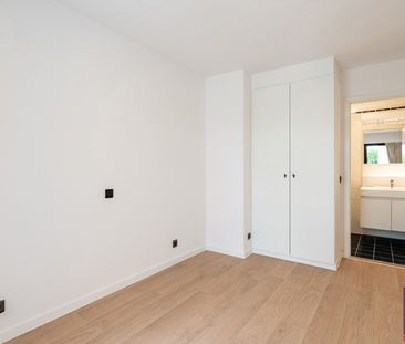 Ruim, ongemeubeld hoekappartement nabij het Albertplein - Photo 6