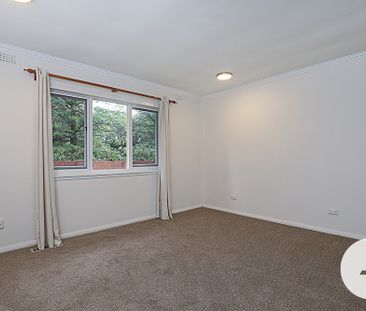 32 Boolimba Cres, Narrabundah ACT 2604 - House For Rent | Domain - Photo 5