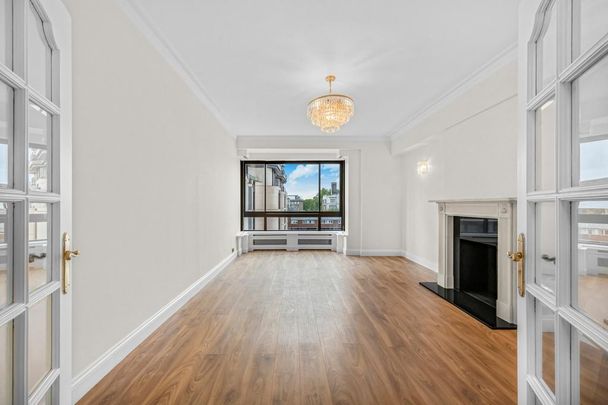 4 bedroom flat to rent - Photo 1