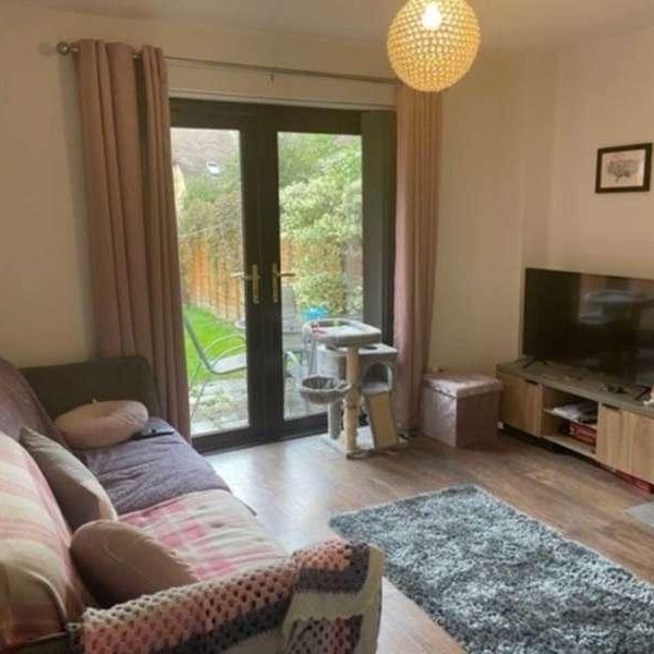 Farmington Drive, Witney, OX28 - Photo 1