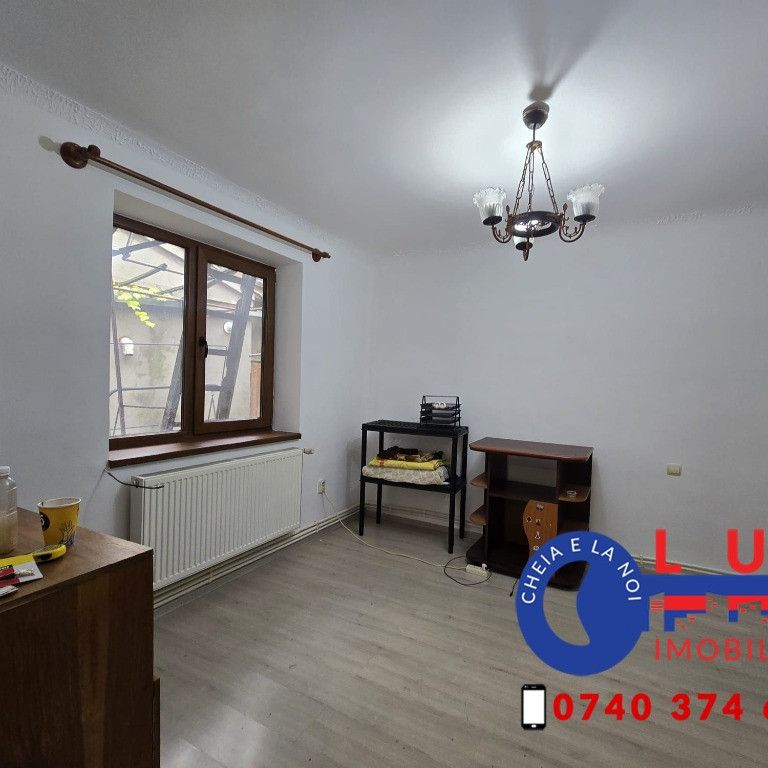 ID 9553 Casă de închiriat – Strada Mircea Voda - Fotografie 1