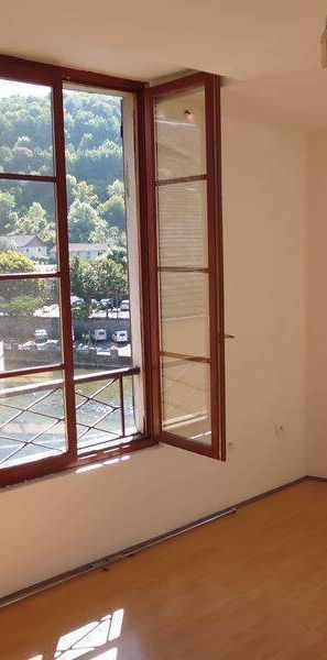 Location appartement t2 3 pièces 40 m² à Villefranche-de-Rouergue (12200) - Photo 1