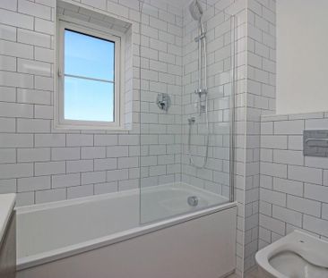 3 bedroom end of terrace house to rent - Photo 6