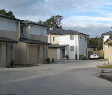 Modern Low Maintenance 3-Bedroom Townhouse - Photo 3