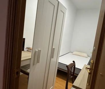 Carrer de Calàbria, Barcelona, Catalonia 08015 - Photo 2