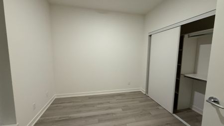 For Lease - 3079 Trafalgar Road Unit# 303, Oakville, Ontario - Photo 3