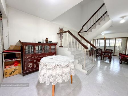 Blk 163 Jalan Teck Whye (Choa Chu Kang), HDB Executive - For Rent - Photo 2