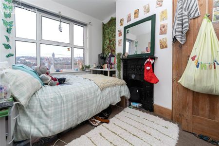 4 bedroom terraced house to rent - Photo 5