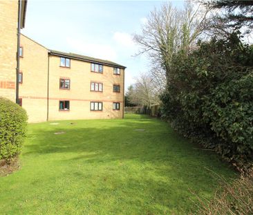 Chartwell Close, Greenford, UB6 8LP - Photo 2